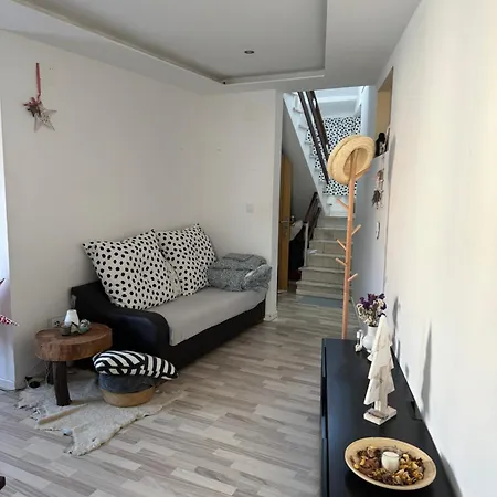 Kika House Διαμέρισμα